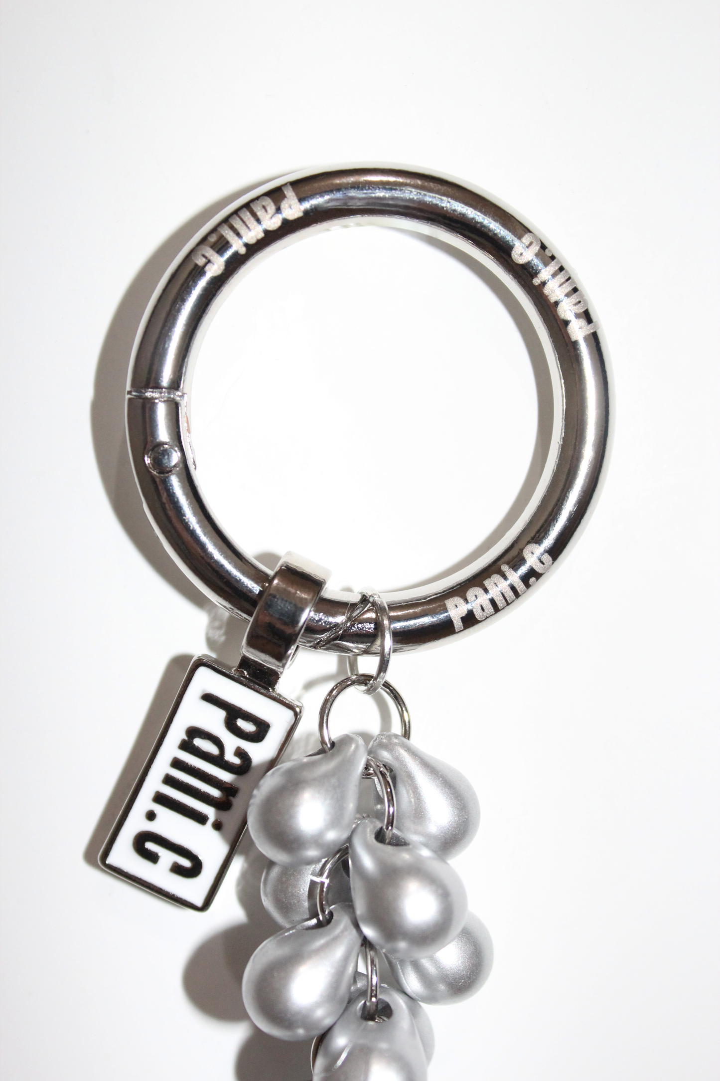 Steel grape keyring
